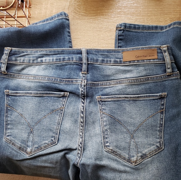 NWT Calvin Klein Distressed Capri 27W - Picture 4 of 5